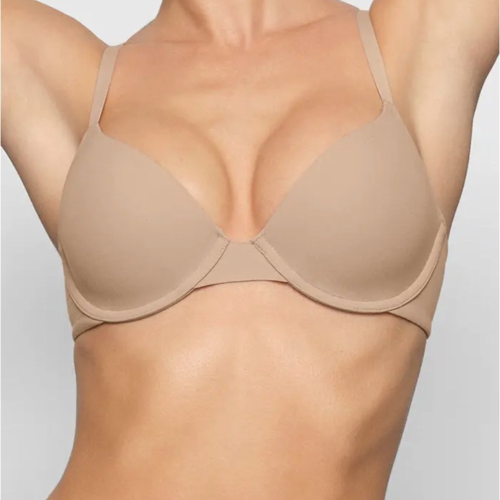 SKIMS Fits Everybody T-Shirt Bra 36D